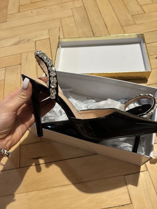 Официални обувки