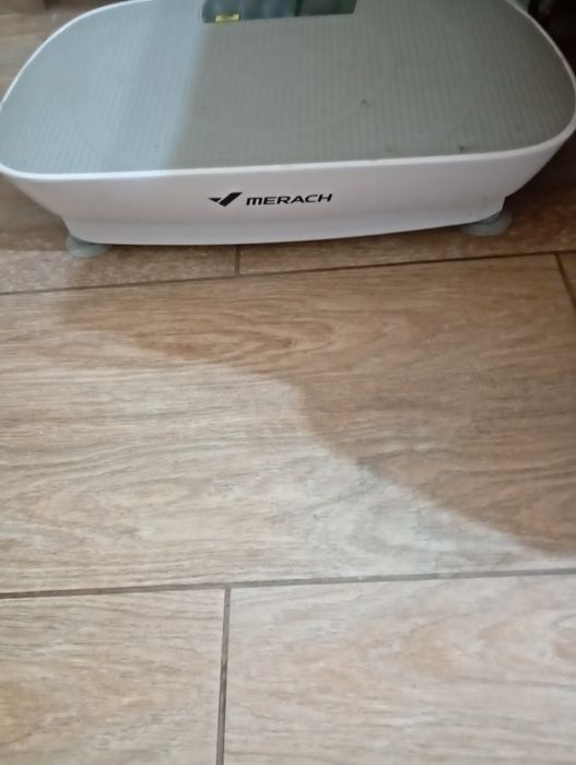 Placa vibratoare ptr.celulita și slabit