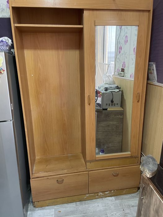 Продам шкаф  в прихожку