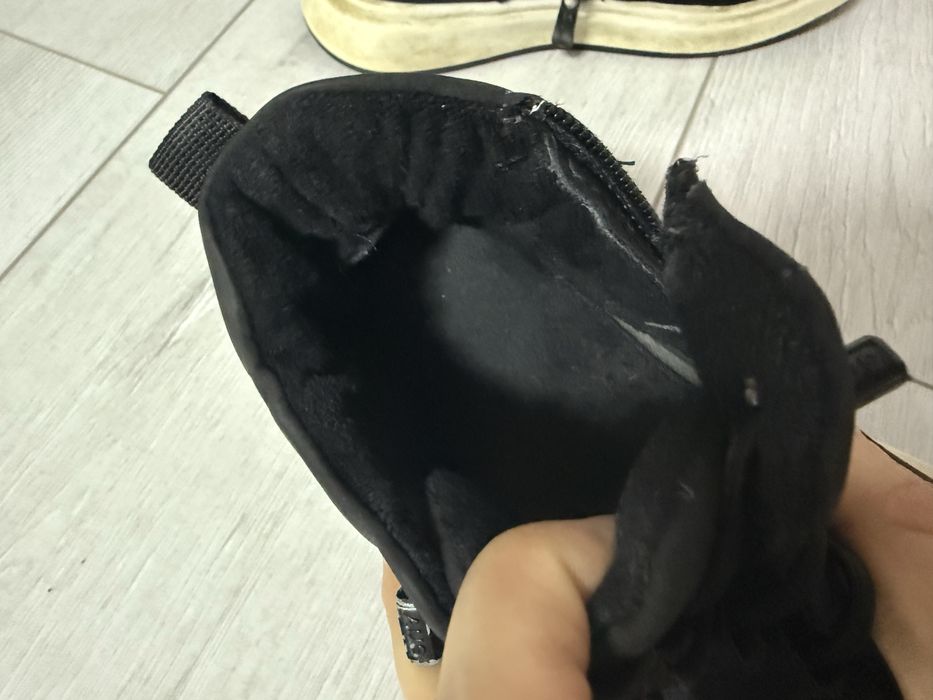 Продам детскую осеннюю обувь