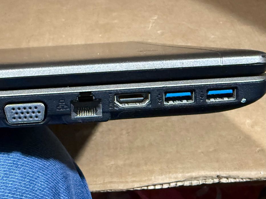 Лаптоп MEDION akoya P7639