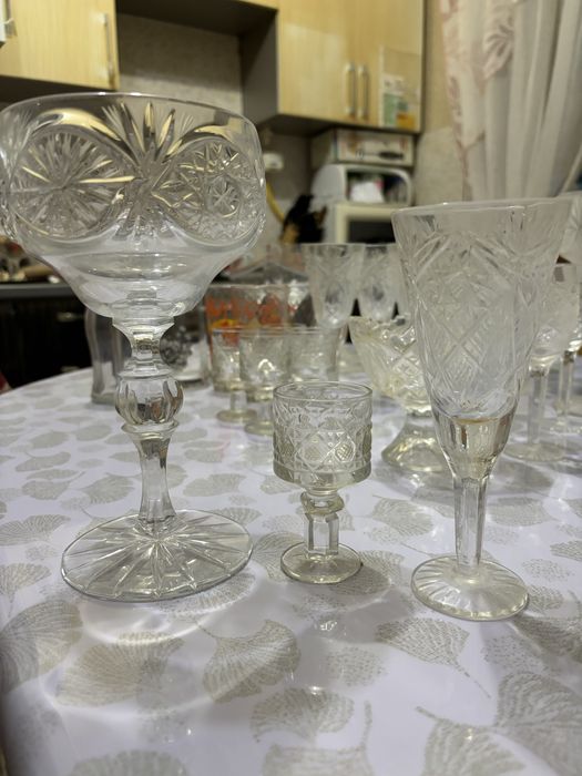 Вазы, рюмки, фужеры