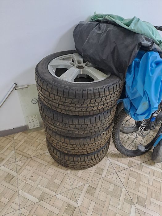 Продам шины с диксами