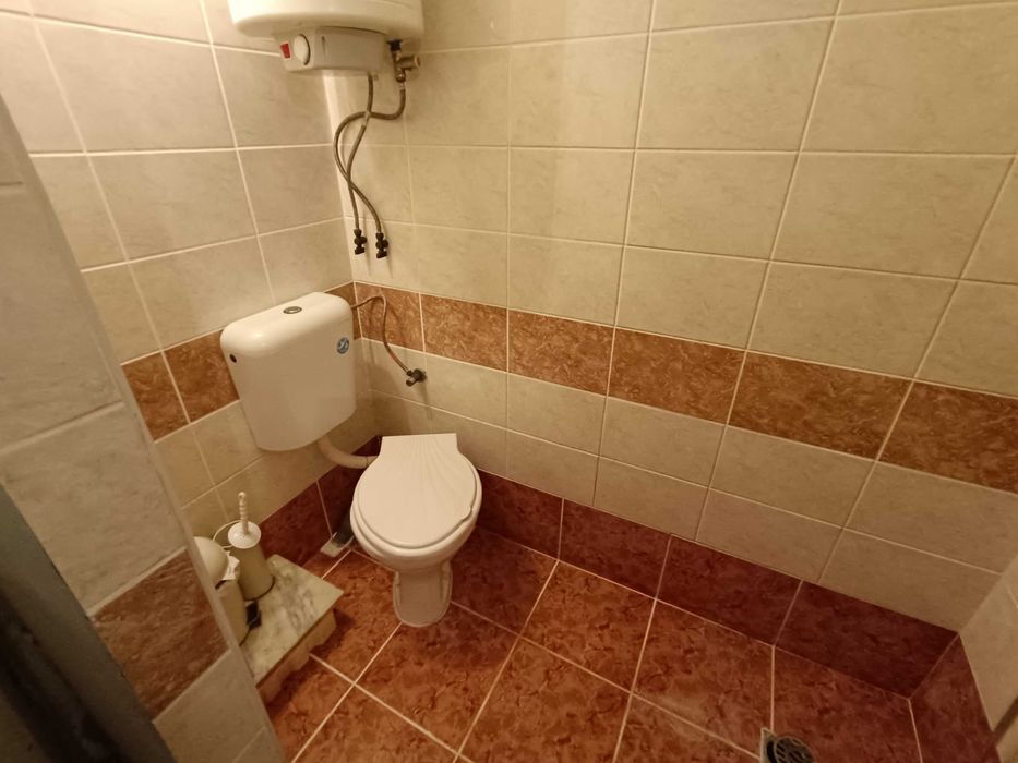 Продава се Къща в с. Гецово, Област Разград - 238 кв.м за 386 €/кв.м - Снимка #12