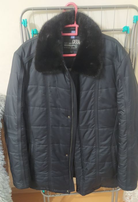 Продам зимнюю куртку