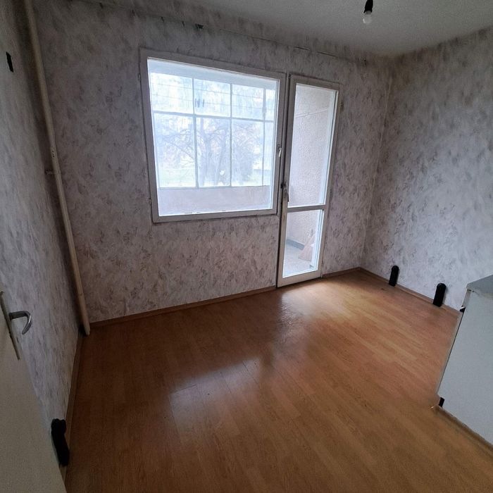 Продава се Двустаен апартамент в Силистра, в.з. Юг - 38 кв.м за 873 €/кв.м - Снимка #6