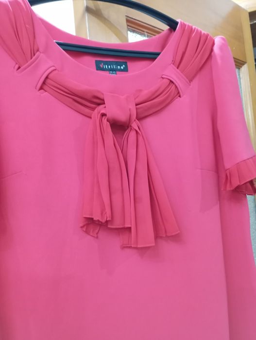 Продам  красное платье