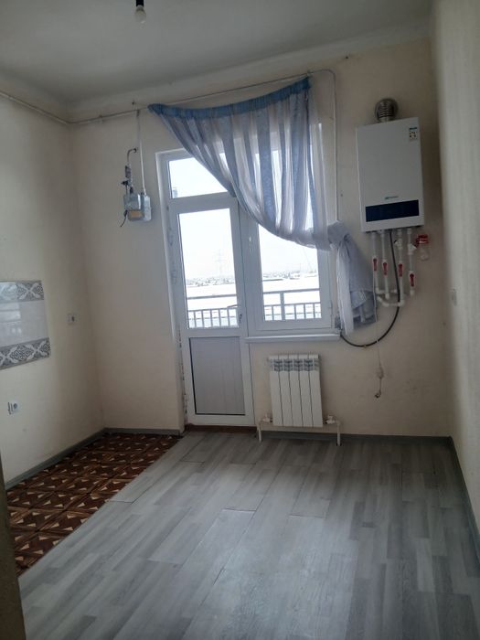 Срочно Бес кридит 2 хоналик 4 этажда квартира сотилади 45 квадрат