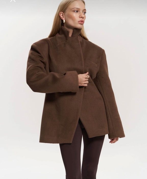 Палто супер качество цената е 150 евро