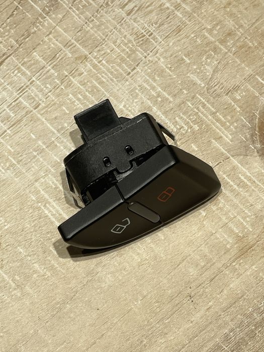 Бутон отключване/заключване Audi Q5 2012