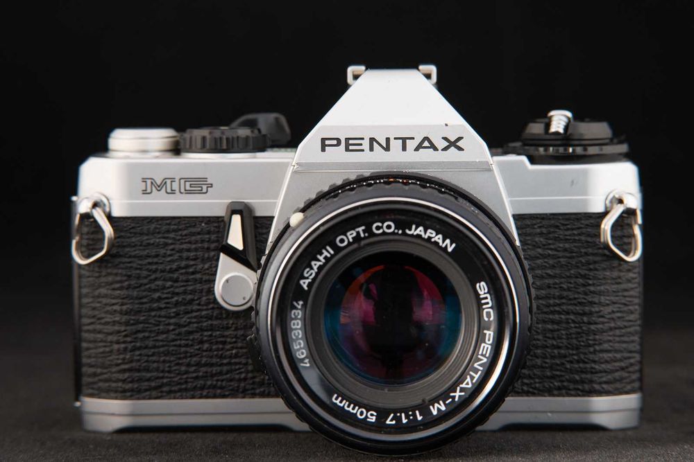 Aparat foto film Pentax MG cu obiectiv Pentax 50mm 1.7