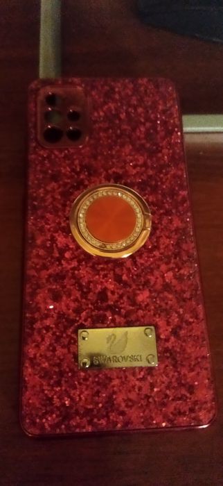 Чехлы для телефонов разные дешево