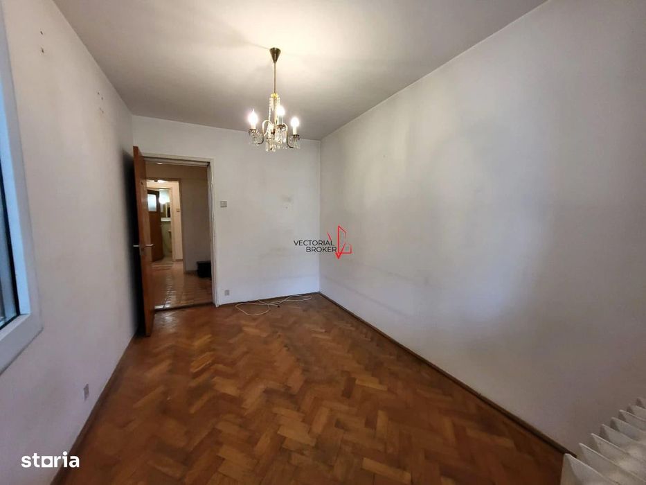 H-4 Camere  Fix Langa Metrou, Scoala Si Parc