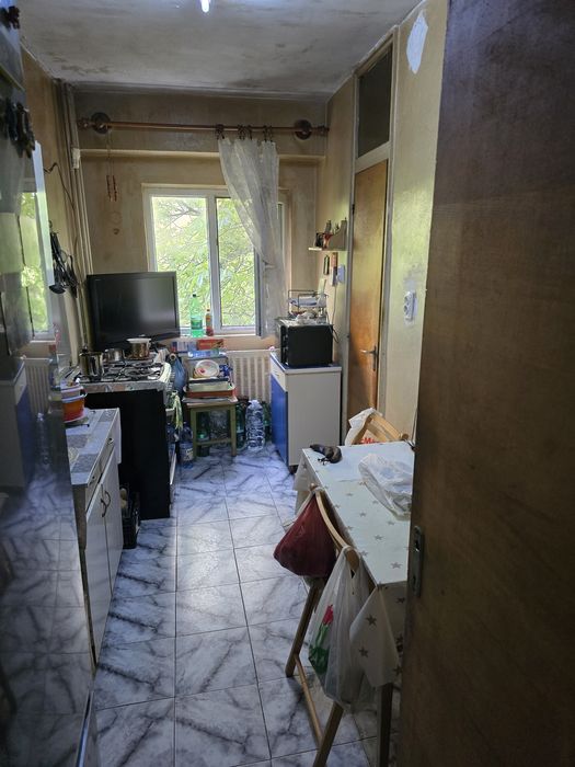 Vand apartament 3 camere  Lacul Tei
