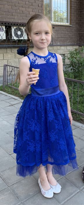 Платье праздничное