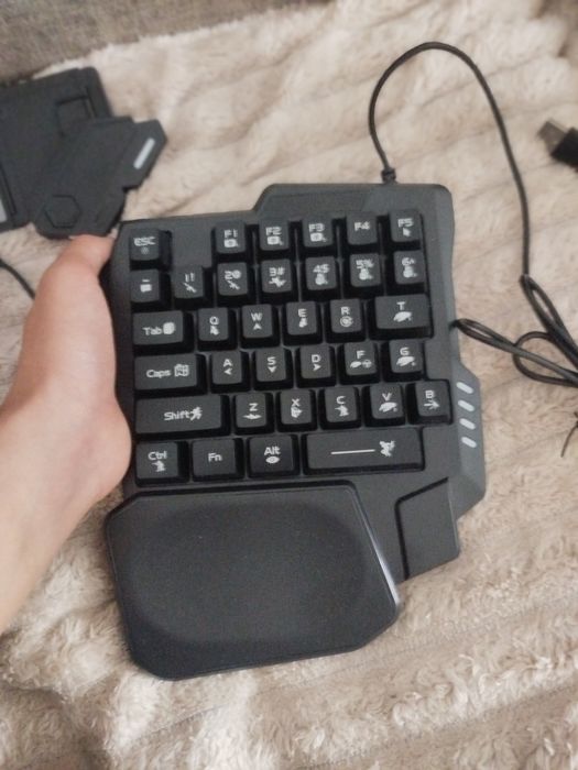 Клава для игр хорошоя