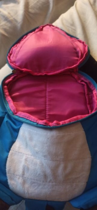 Продавам Детска раничка