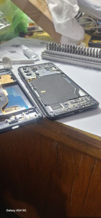 Ekran. Samsung s 20 plus