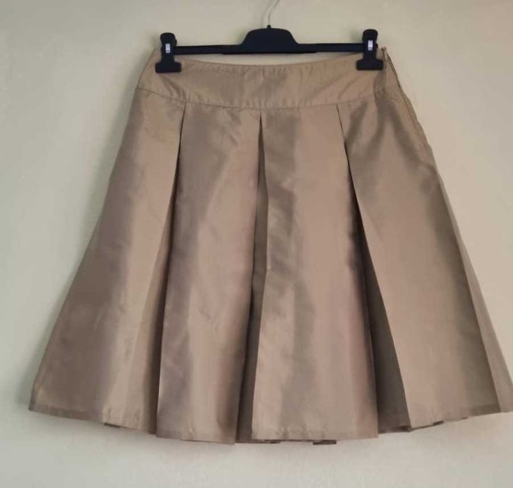 Fusta plisata A-line, matase naturala 100%, marimea 42 it (38 -M)