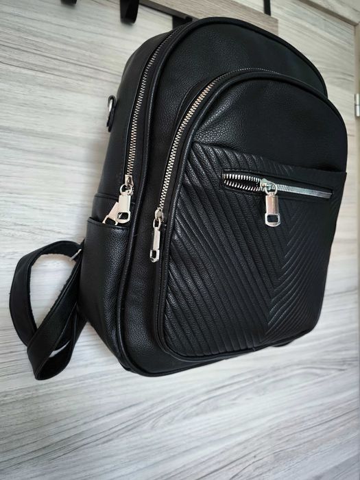 Дамска раница -