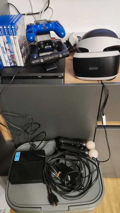 Playstation sony PS4 cu manete si Casca VR