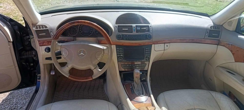 Vând Mercedes e220 w211