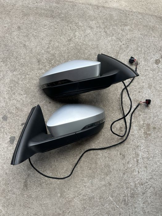 Дясно Огледало Skoda Octavia 3 III 5E  шкода октавия три