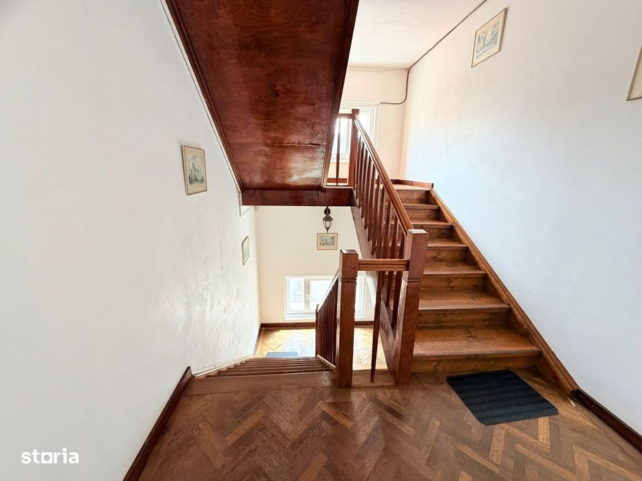 Apartament 3 camere de inchriat-Str. Victor Babes