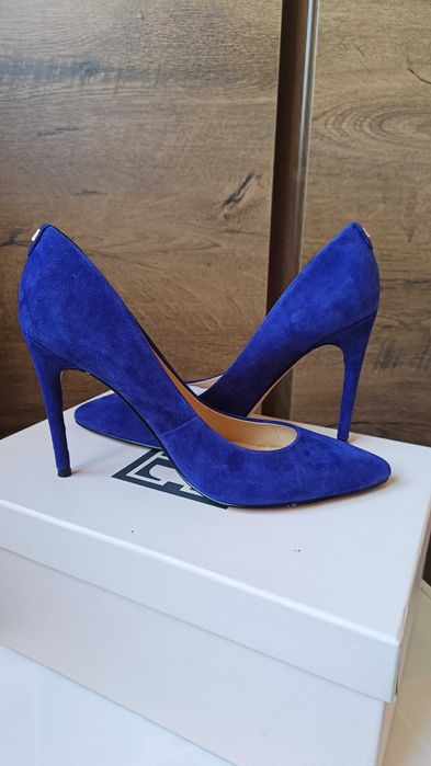 Pantofi Ivanka Trump marimea 37.5