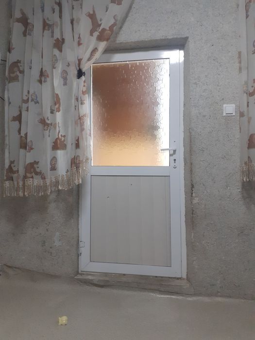 Уй сотилади ховли