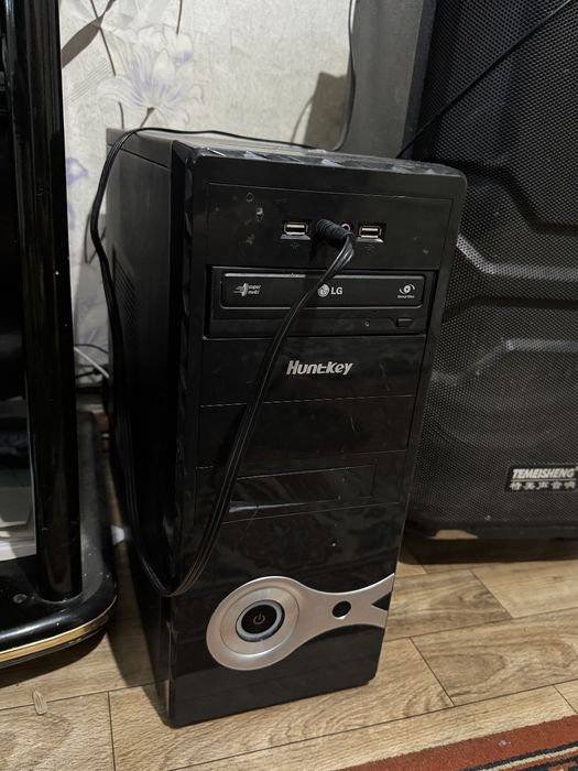 Kopyuter va printer sotiladi