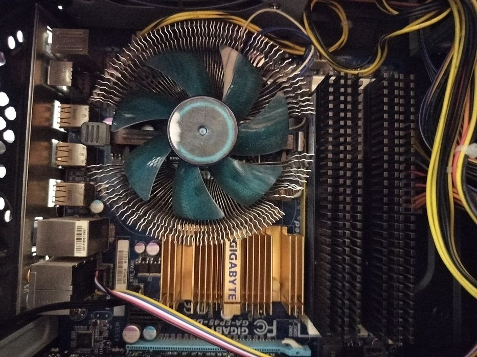 Системный блок. Core2duo e 8600