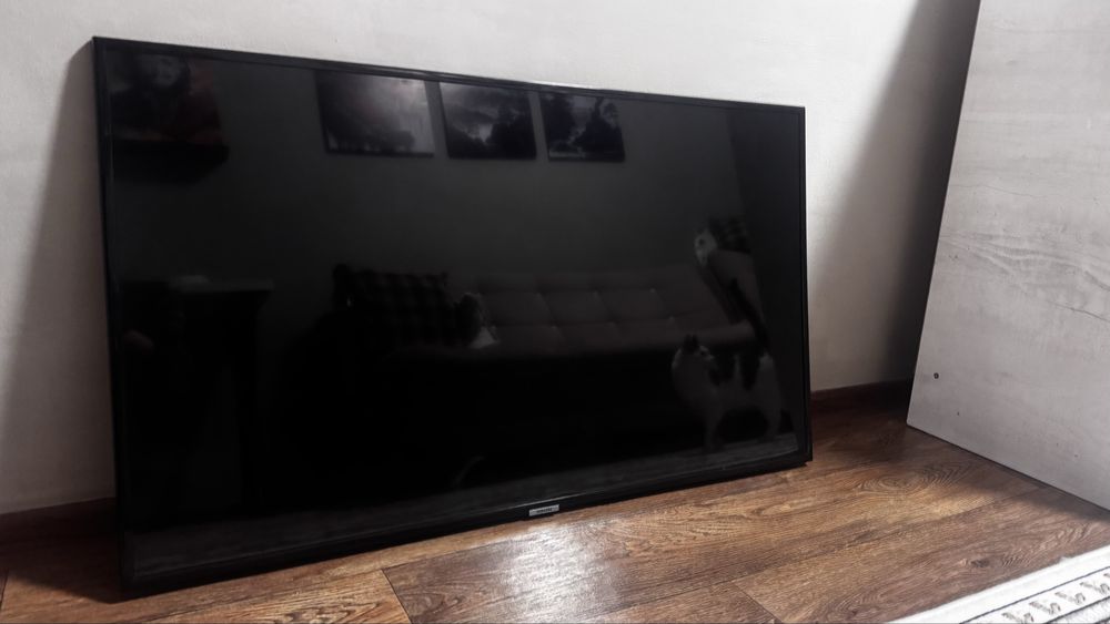 Продам Телевизор SAMSUNG 43 дюйма