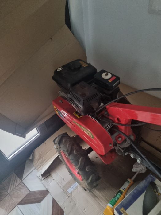 Vând motosapă preț NEGOCIABIL