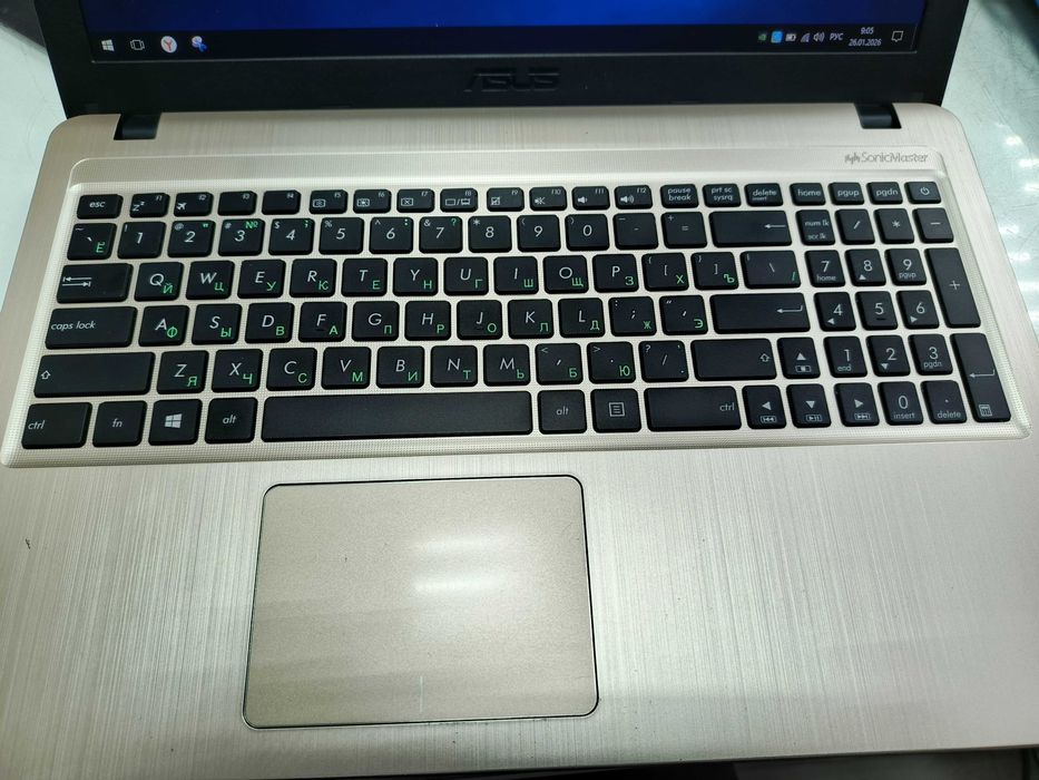Ноутбук Asus, полностью исправный.