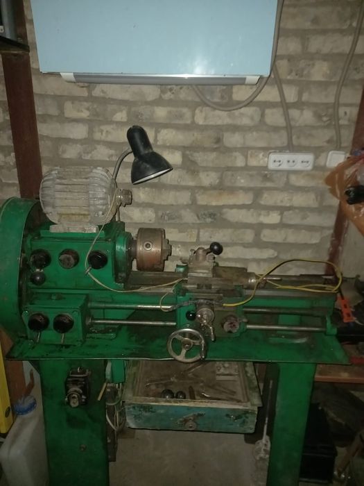 Продам токарный станок