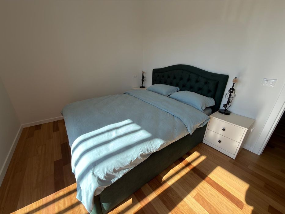 De inchiriat  apartament cu 2 camere decomandate et1