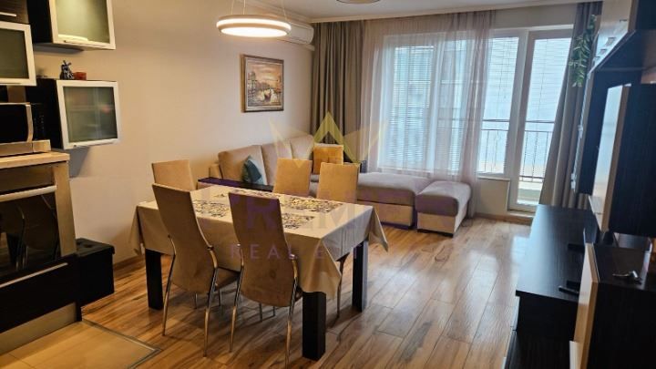 Дава се под наем Тристаен апартамент в Варна, Левски - 95 кв.м за 767 € - Снимка #3