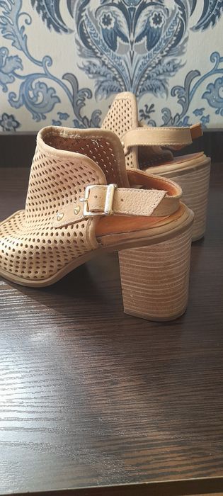 Босоножки 36 размер