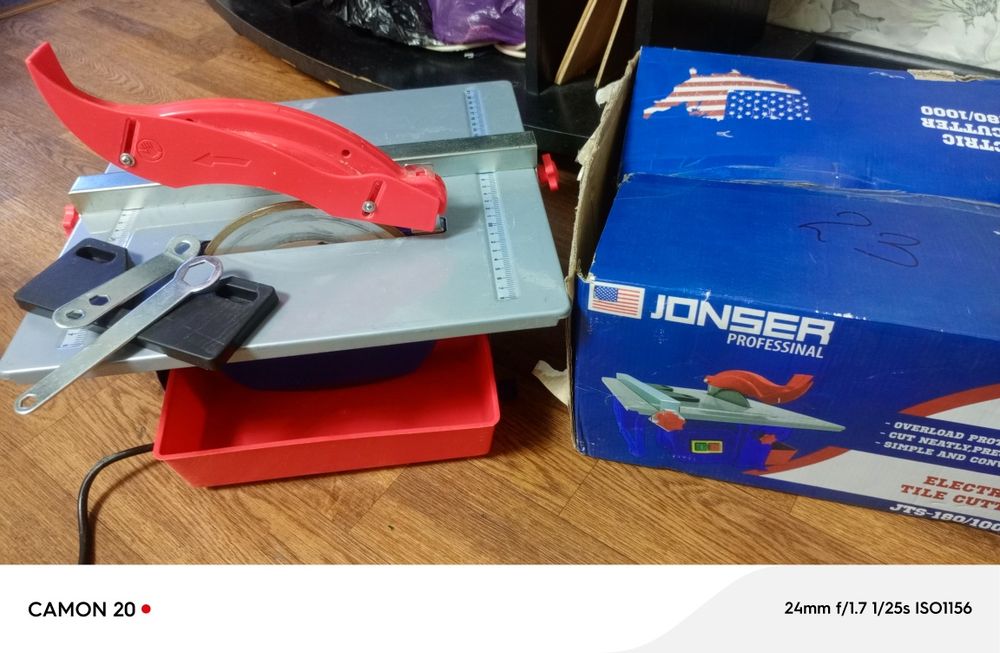 Электрический плиткорез на воде