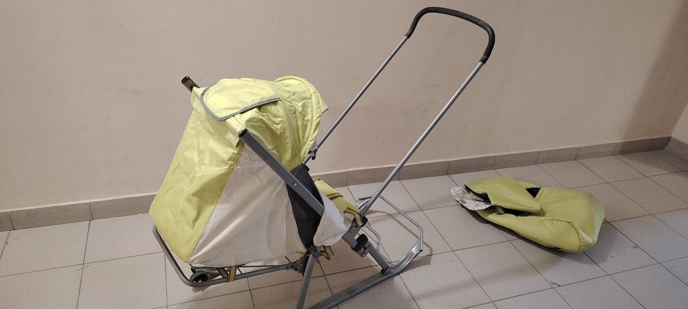 Продам санки детские