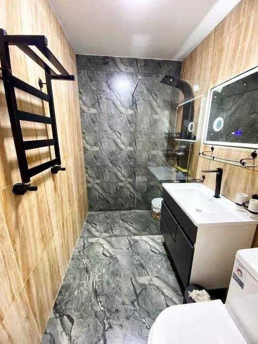 Сдаётся уютная  квартира на  Мирабаде, ЖК "Хон Сарой"