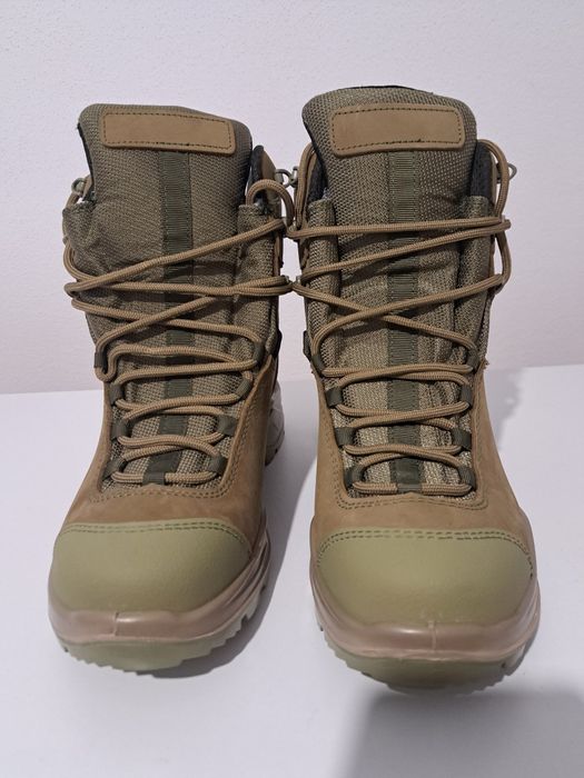 Bocanci Militari GORETEX Firma TALAN. Rezistente la apă,