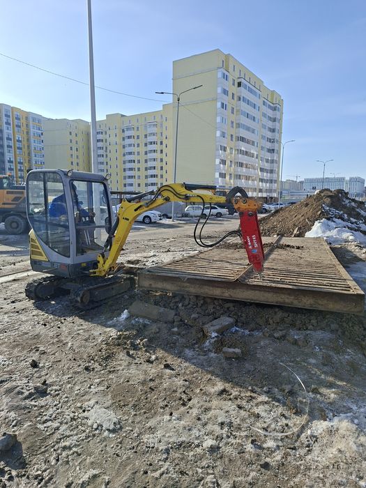 Услуги мини экскаватора. Блоха.