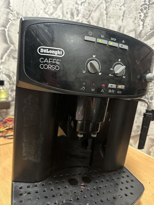 Продам Кофемашину DeLonghi Caffe Corso.