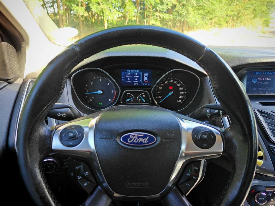 Ford Focus 1.6 TDCi (115 CP) – Masina Intretinuta! Cititi Anuntul .Dublu Climatronic ,  2 seturi roti. Pachet Iarna 192000 KM Reali