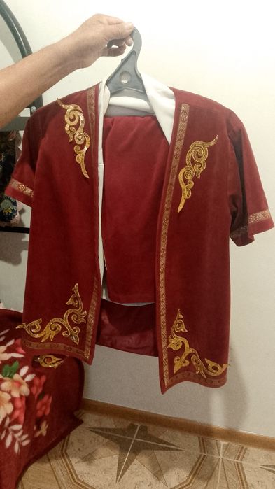 Продам национальный костюмы