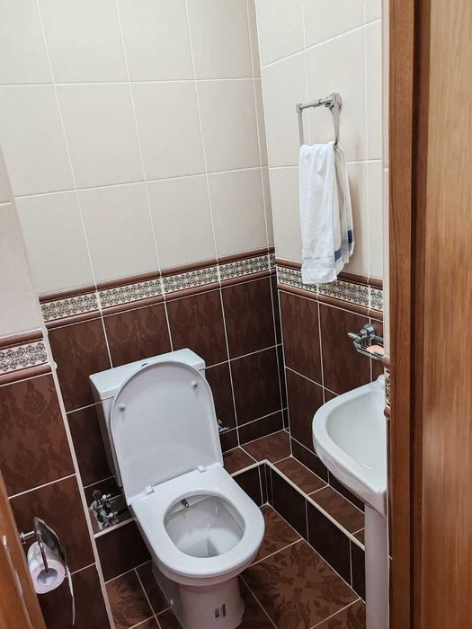 ПРОДАЕТСЯ 3в2/7/9 Квартира Ор.р: метро Хамид Алимджан