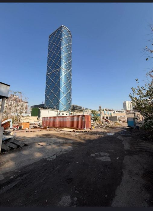 Продаётся Земля в Центре Ташкент рядом Пирамид ул. Нукусский