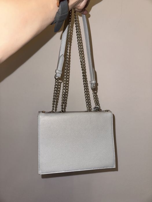 Оригинална чанта Guess